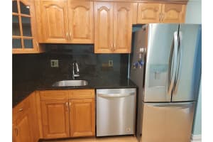 8120 SW 24th St, North Lauderdale, FL 33068, Sold 10/08/21