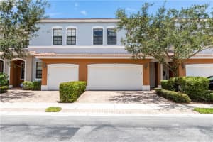 181 Astor Cir, Delray Beach, FL 33484, Sold 10/05/21