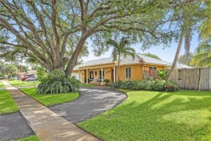 600 SW 75th Terrace, Plantation, FL 33317, Sold 09/07/21