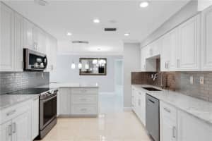 9106 NW 72nd Ct, Tamarac, FL 33321, Sold 11/02/21