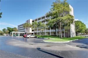 8735 Ramblewood Dr, Coral Springs, FL 33071, Sold 09/27/21