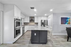 303 NW 107th Terrace, Coral Springs, FL 33071, Sold 09/03/21