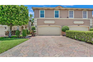 5151 Meadow Oaks Dr, Coconut Creek, FL 33073, Sold 09/03/21