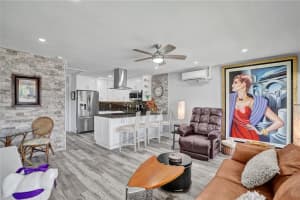 3216 SE 12th St, Pompano Beach, FL 33062, Sold 10/15/21