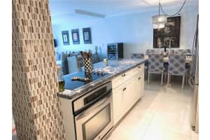 550 Bayshore Dr, Fort Lauderdale, FL 33304, Sold 10/26/21