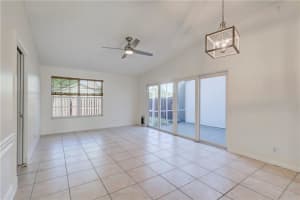 370 Lakewood Cir E, Margate, FL 33063, Sold 12/03/21