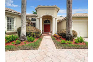 10815 NW 2nd St, Plantation, FL 33324, Sold 09/30/21