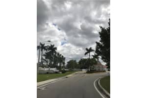 8040 S Aragon Blvd, Sunrise, FL 33322, Sold 10/06/21