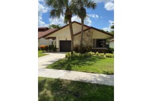 4903 Boxwood Cir, Boynton Beach, FL 33436, Sold 10/28/21