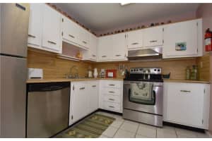 7046 SW 23rd St, Davie, FL 33317, Sold 12/08/21