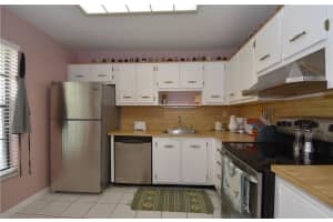 7046 SW 23rd St, Davie, FL 33317, Sold 12/08/21