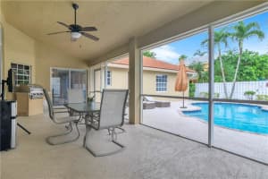 962 Greenwood Rd, Weston, FL 33327, Sold 10/28/21
