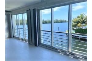 850 NE Spanish River Blvd # 16, Boca Raton, FL 33431, Sold 01/18/22