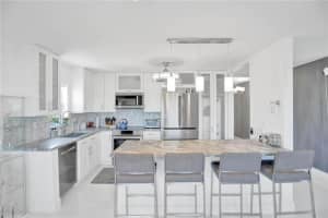 1200 14th St #6a, Miami Beach, FL 33139, Sold 09/21/21