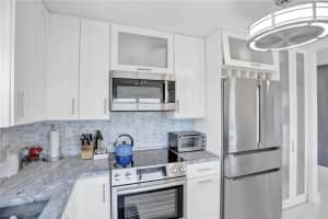 1200 14th St #6a, Miami Beach, FL 33139, Sold 09/21/21