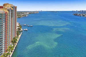 2650 Lake Shore Dr, Riviera Beach, FL 33404, Sold 11/23/21