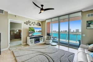 2650 Lake Shore Dr, Riviera Beach, FL 33404, Sold 11/23/21