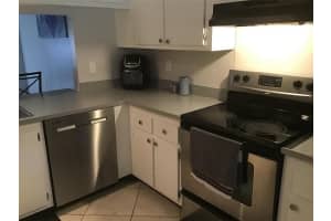 5474 Gate Lake Rd, Tamarac, FL 33319, Sold 11/19/21