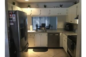 5474 Gate Lake Rd, Tamarac, FL 33319, Sold 11/19/21