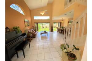 2520 Rampart Way S, Hollywood, FL 33026, Sold 11/12/21