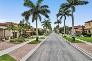 8716 NW 41st St, Hollywood, FL 33024, Sold 09/30/21