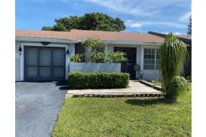 5430 Lakewood Cir S, Margate, FL 33063, Sold 09/28/21