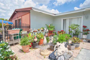 21394 NW 40th Cir Ct, Miami Gardens, FL 33055, Sold 10/21/21
