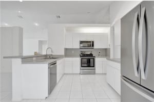 263 NW 116th Terrace, Coral Springs, FL 33071, Sold 12/03/21