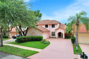 9461 NW 18th Pl, Plantation, FL 33322, Sold 08/30/21