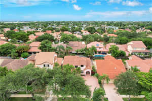 9461 NW 18th Pl, Plantation, FL 33322, Sold 08/30/21