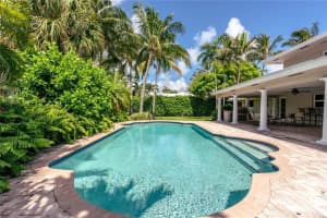 2 Mendota Ln, Sea Ranch Lakes, FL 33308, Sold 09/24/21