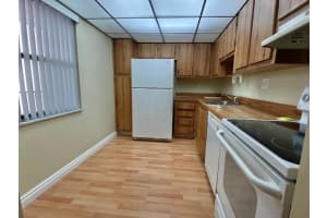 7650 W McNab Rd, Tamarac, FL 33321, Sold 01/04/22