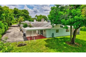 9285 SW 5th St, Boca Raton, FL 33428, Sold 09/14/21