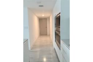 9521 E Bay Harbor Dr, Bay Harbor Islands, FL 33154, Sold 11/04/21