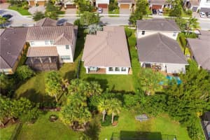 8236 NW 121st Way, Parkland, FL 33076, Sold 09/14/21