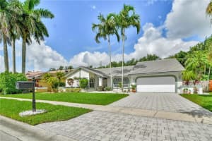 657 NW 110th Ave, Plantation, FL 33324, Sold 09/30/21