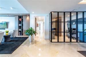 2845 NE 9th St, Fort Lauderdale, FL 33304, Sold 10/15/21