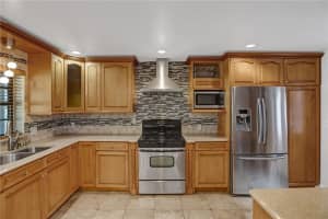 1604 SW 10th Ave, Fort Lauderdale, FL 33315, Sold 12/27/21