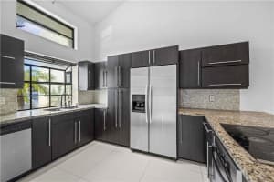 2800 S Oakland Forest Dr, Oakland Park, FL 33309, Sold 09/27/21