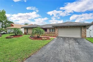 287 NW 105th Dr, Coral Springs, FL 33071, Sold 09/14/21