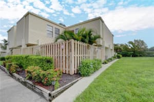 1520 Shaker Cir, Wellington, FL 33414, Sold 09/07/21