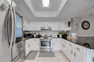 1520 Shaker Cir, Wellington, FL 33414, Sold 09/07/21