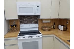 18151 NE 31st Ct #103, Aventura, FL 33160, Sold 10/15/21