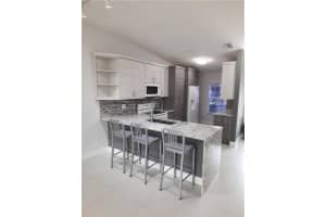 5410 Lakewood Cir S, Margate, FL 33063, Sold 09/20/21