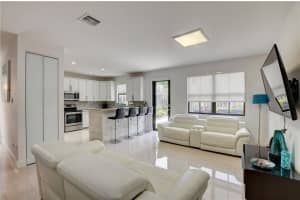 9610 Town Parc Cir N, Parkland, FL 33076, Sold 08/31/21