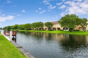5704 NW 81st Ave, Tamarac, FL 33321, Sold 11/08/21