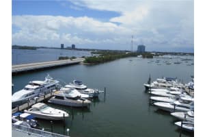 7904 West Dr, North Bay Village, FL 33141, Sold 09/28/21