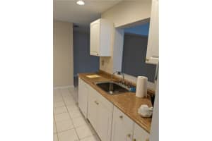 8301 NW 59th St, Tamarac, FL 33321, Sold 01/05/22