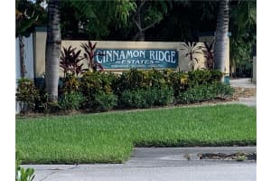 961 SW 87th Terrace, Pembroke Pines, FL 33025, Sold 09/24/21