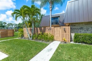 5785 SE Windsong Ln, Stuart, FL 34997, Sold 09/30/21